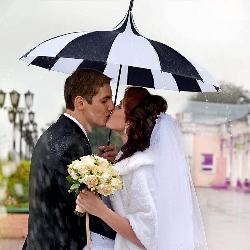 logo oversized parasol